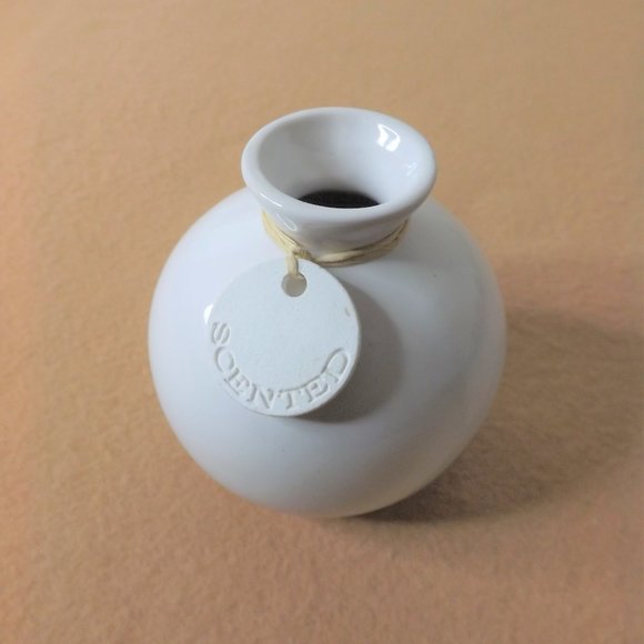 Essential Oil Diffuser/Vase- Size Small - Picture 5 of 6